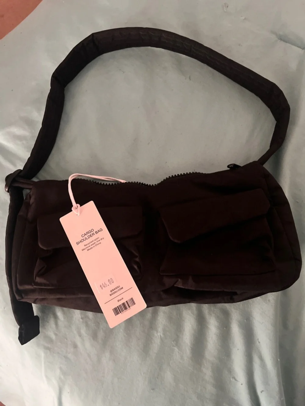 BAGGU Cargo Shoulder Bag- Black - Picture 2 of 8